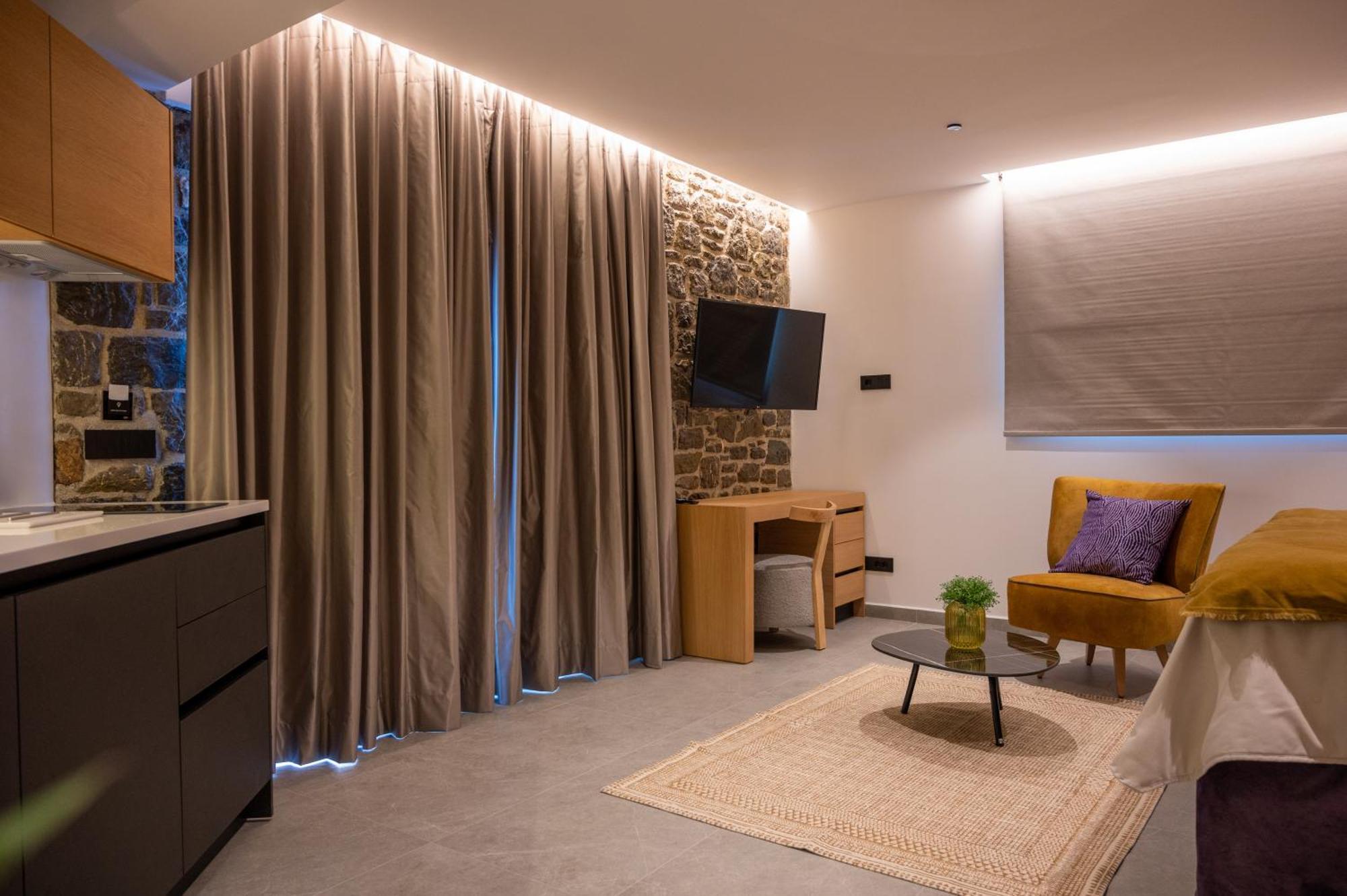 נאפפליו Opal Executive Suites מראה חיצוני תמונה