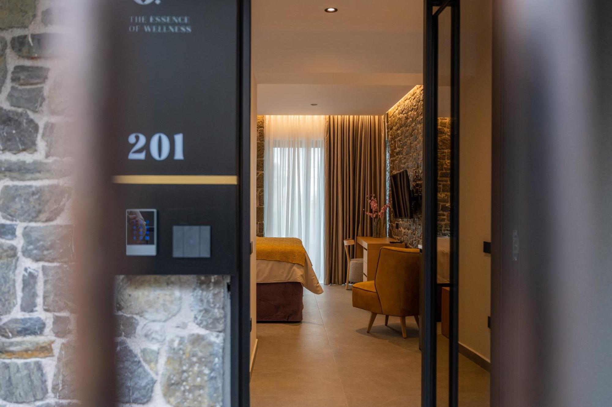 נאפפליו Opal Executive Suites מראה חיצוני תמונה