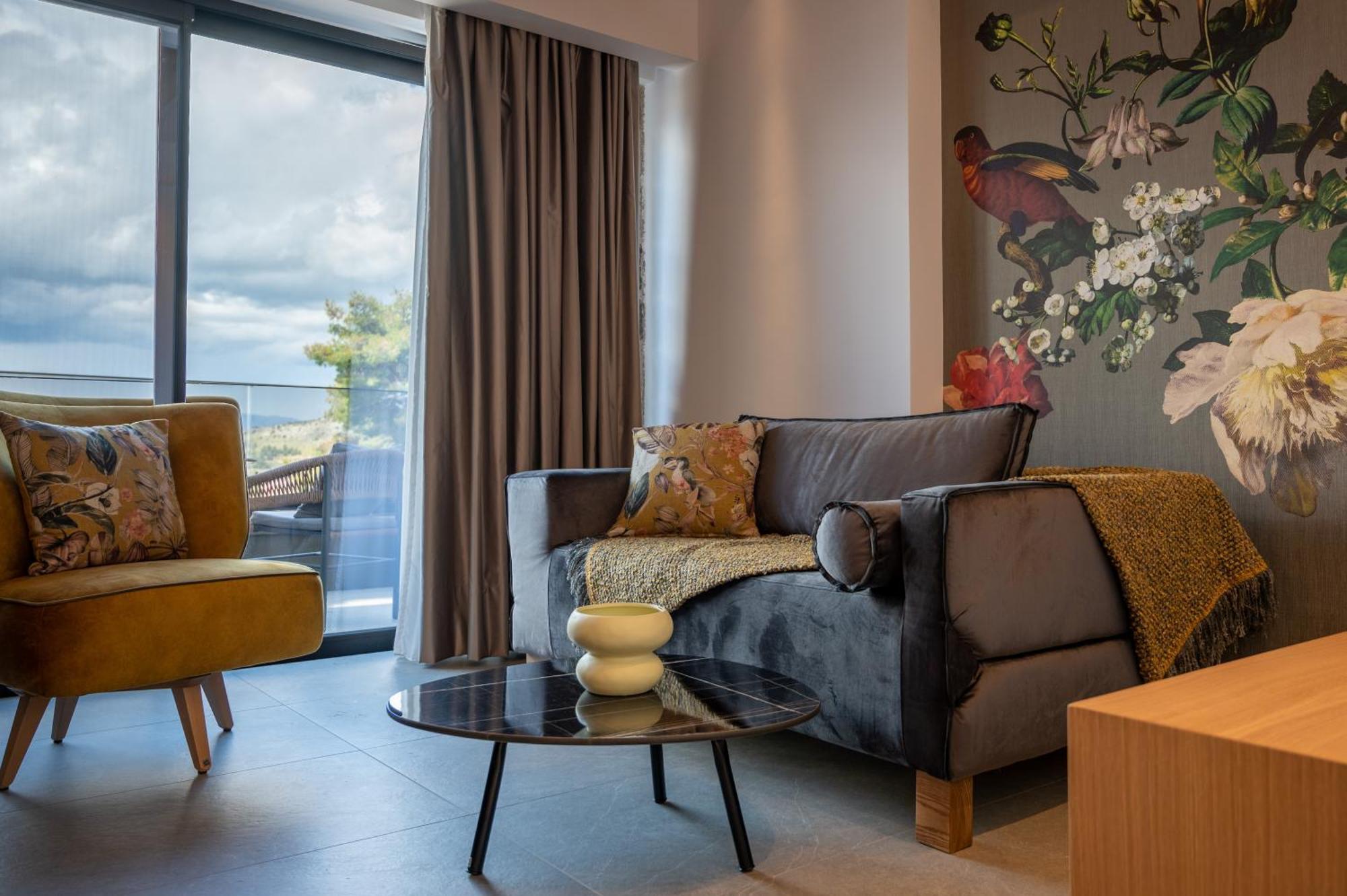 נאפפליו Opal Executive Suites מראה חיצוני תמונה
